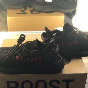 Adidas Yeezy Boost 350 V2 size 10